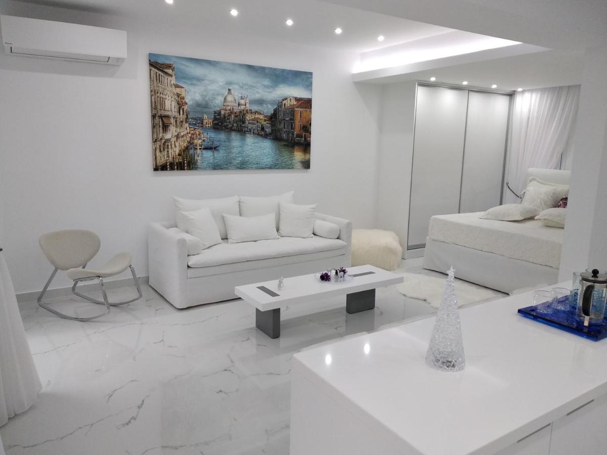Despina'S Lux Apt Downtown Candia Esterno foto